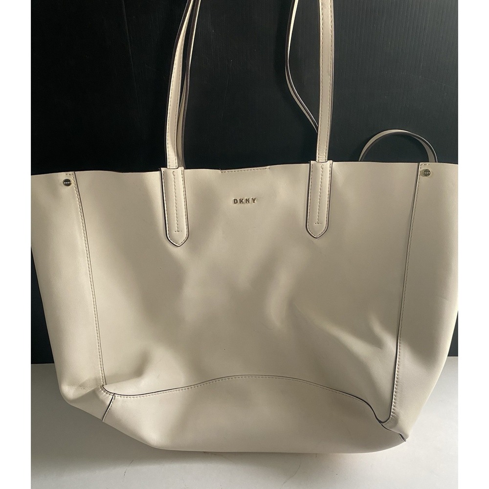 DKNY Leather Zip Top Closure Tote Purse.
